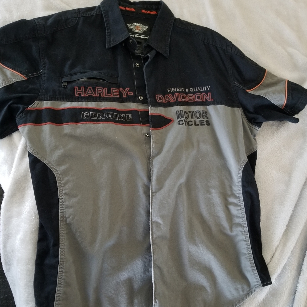 HD snap buttoned shirt XL
